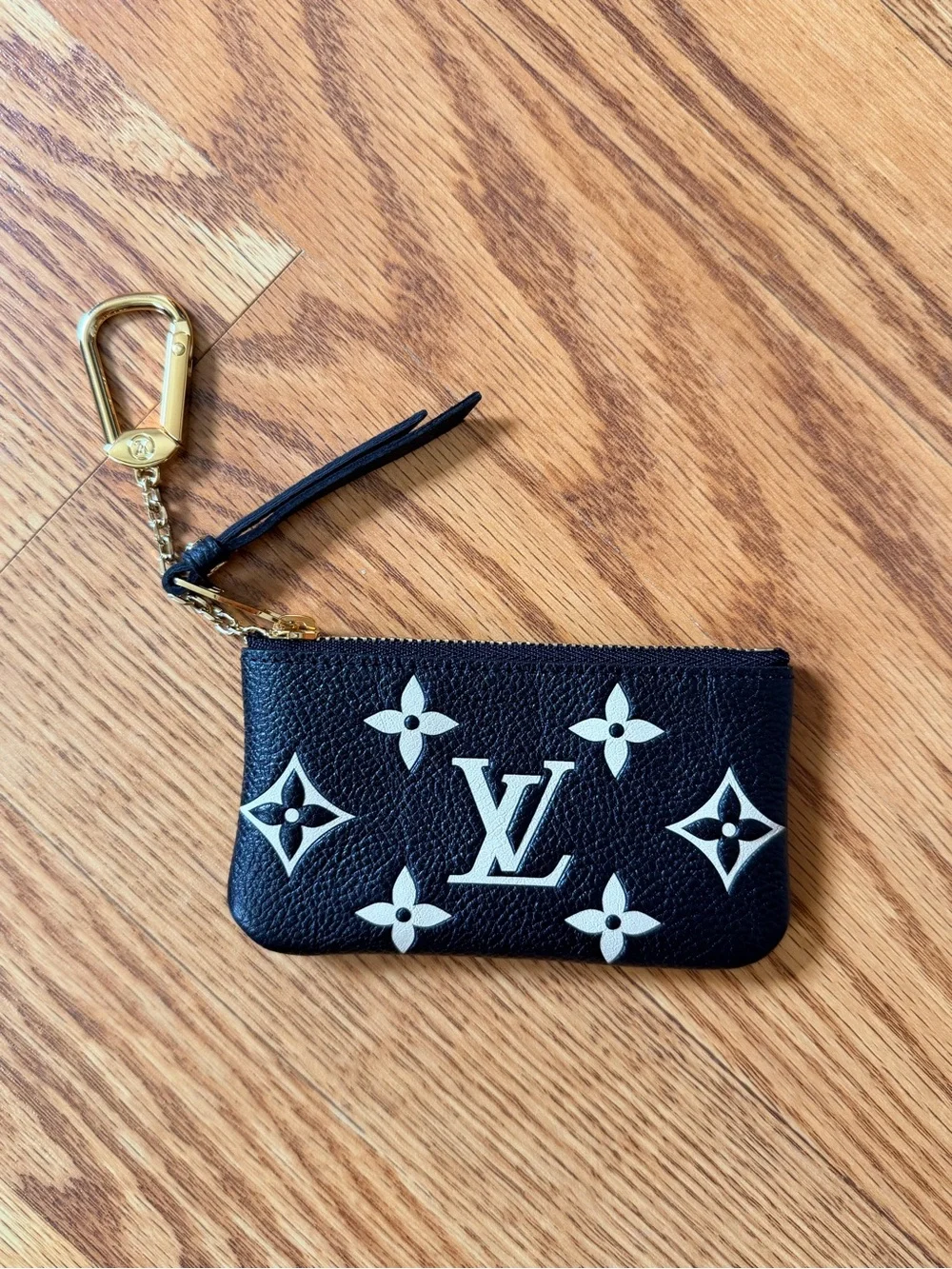 Louis Vuitton Key Pouch M80885 NIB